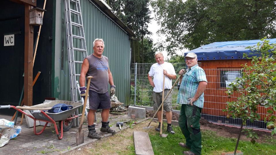 Bau der neuen Zaunanlage
