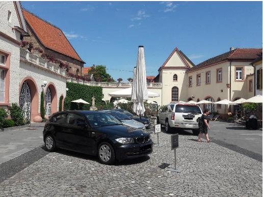 Schloss Wachenheim Innenhof